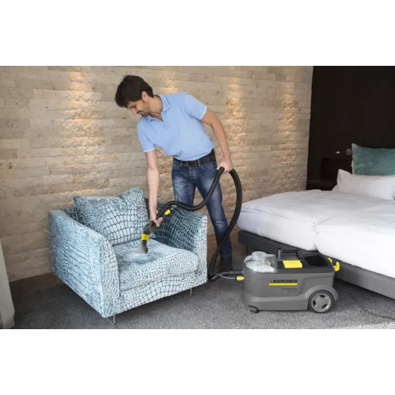 Karcher 1.100-138.0 Tisztító Puzzi 10/1