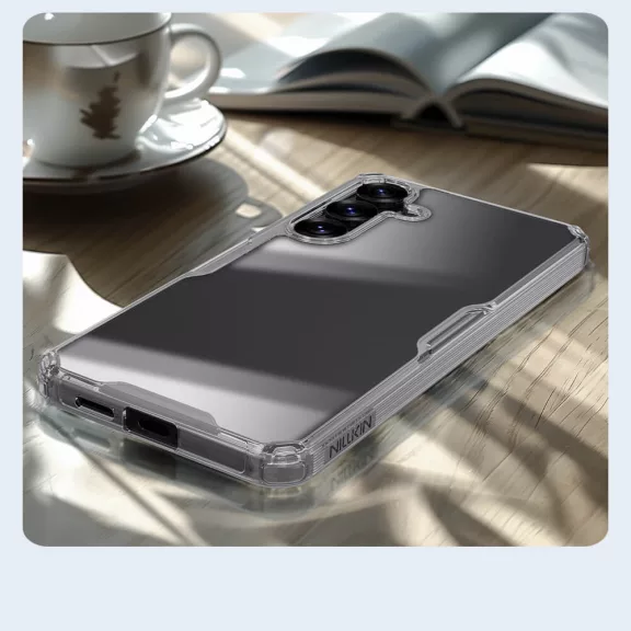 Nillkin Nature Pro Samsung Galaxy A56 szilikon tok, átlátszó