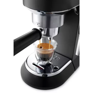 DELONGHI DEDICA STYLE EC685BK eszpresszó kávéfőző