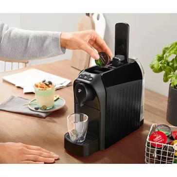 TCHIBO Cafissimo Easy fekete kapszulás kávéfőző