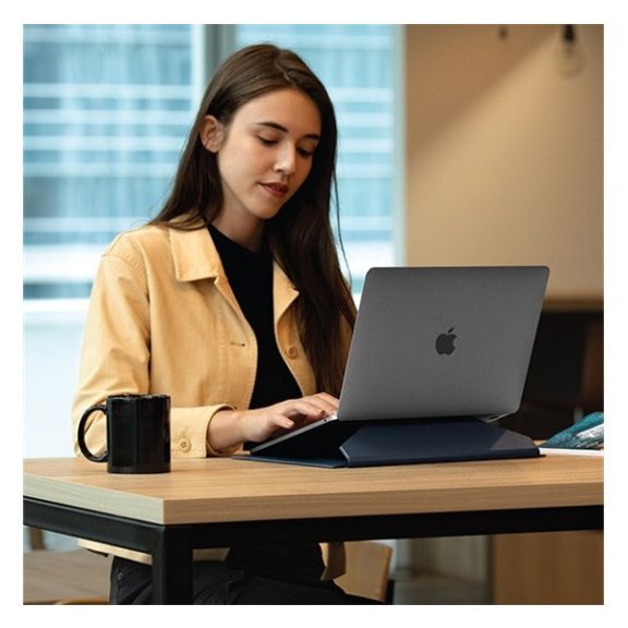 Uniq Oslo Laptop táska kihajtható kártyatartóval, ( max 14") zöld