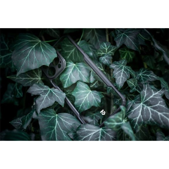 Tactical Quantum Stealth Apple iPhone 13 hátlap tok, átlátszó/fekete