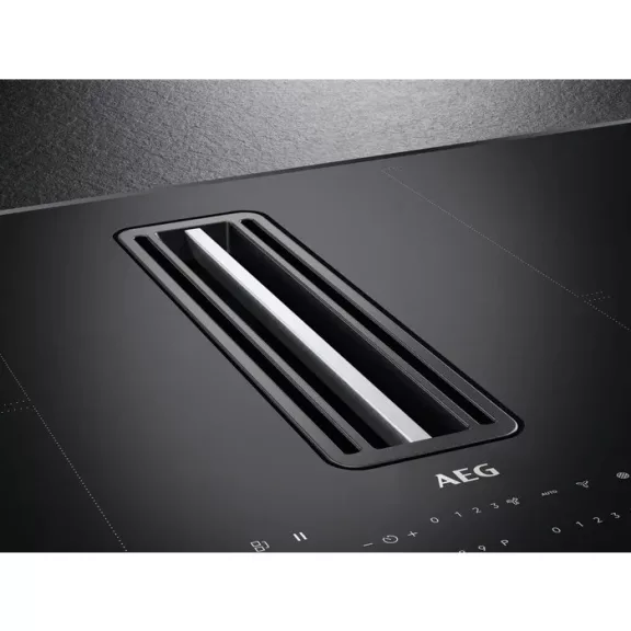 AEG CCE84779CB beépíthető főzőlap beépített páraelszívóval