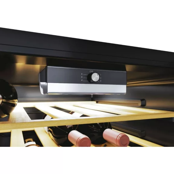 Candy CWC 150 MHF Borhűtő