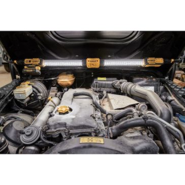   DEWALT DCL045-XJ LED-Lámpa, 12/18V XR, motorházra, akkumulátor és töltő nélkül