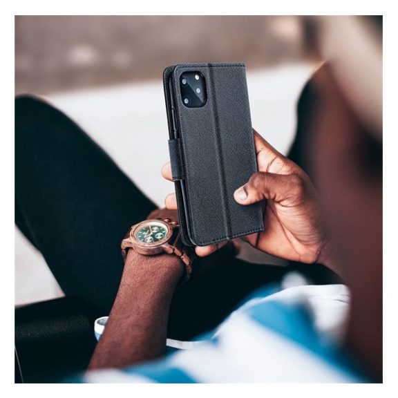 Fancy Motorola Moto G75 flip tok, fekete