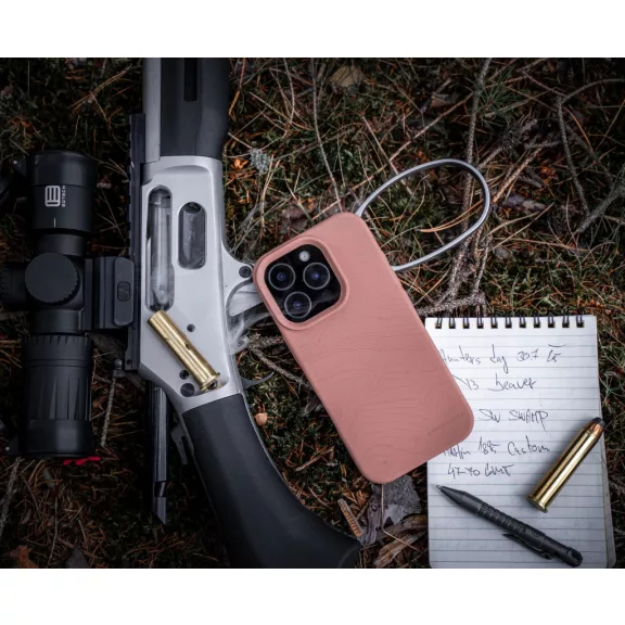 Tactical Beaver Apple iPhone 17 Pro prémium szilikon tok kameravédő peremmel, barna
