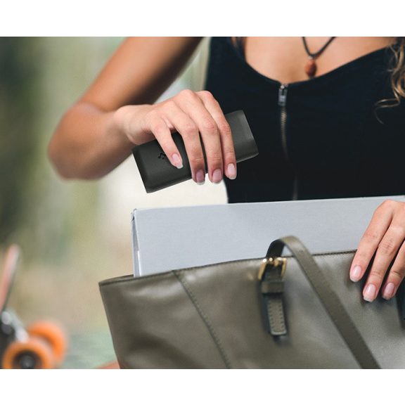 Spigen ArcPack Portable Charger PA2100 1 x USB-C Power bank / külső akkumulátor, 10000 mAh, 30W, fekete