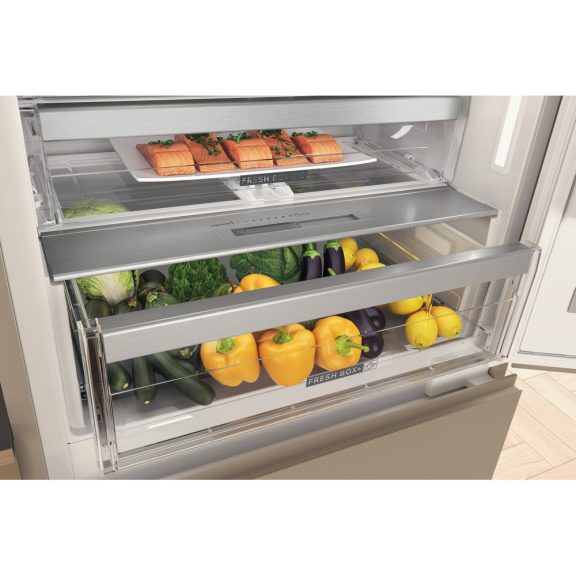 Whirlpool SP40 812 EU 2 Beépíthető alulfagyasztós hűtőszekrény