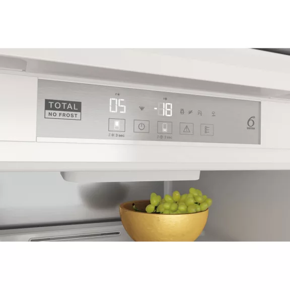 Whirlpool WHC20 T593 P Beépíthető hűtőszekrény